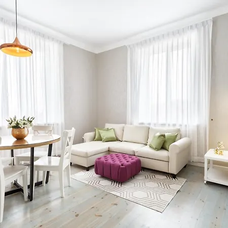 Apartament Квартира В Минске, Проспект Независимости 43 *